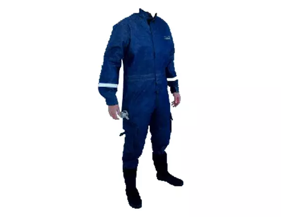 DIVING APPAREL & EQUIPMENT